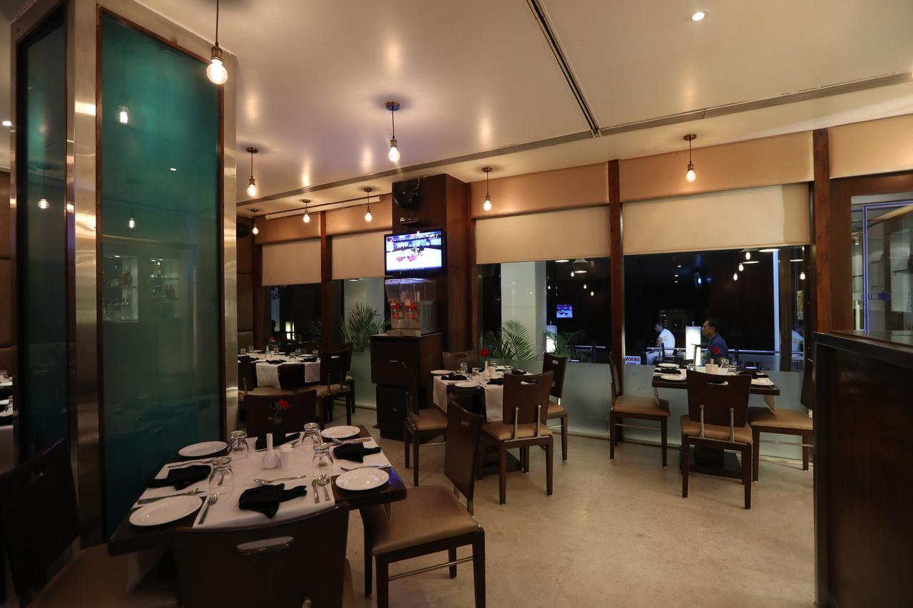 Citizen Hotel Bombaim Exterior foto